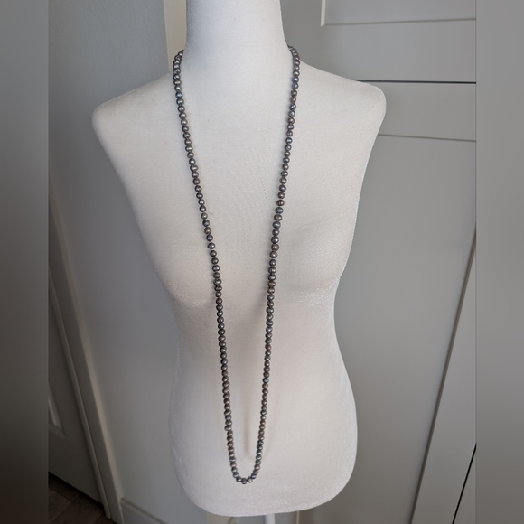 Elegant Natural Pearl Necklace - Picture 2 of 5